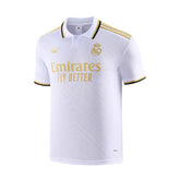 Camisa Real Madrid 2025/26 Edição Polo - Branco/Dourado - Versão Torcedor