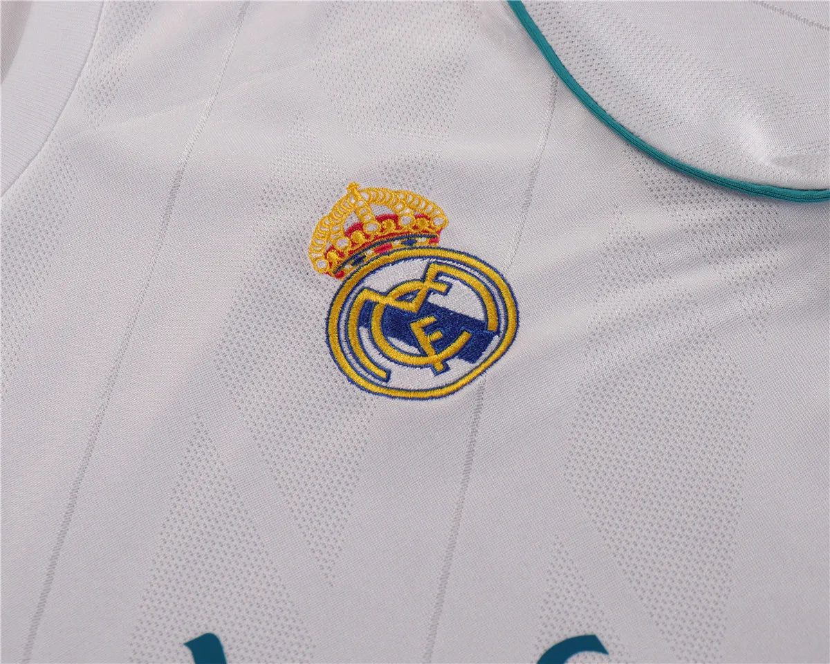 Kit Infantil Retro Real Madrid 2017/18 Home
