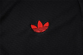 Camisa Manchester United 2025/26  Preto II - Edição Polo