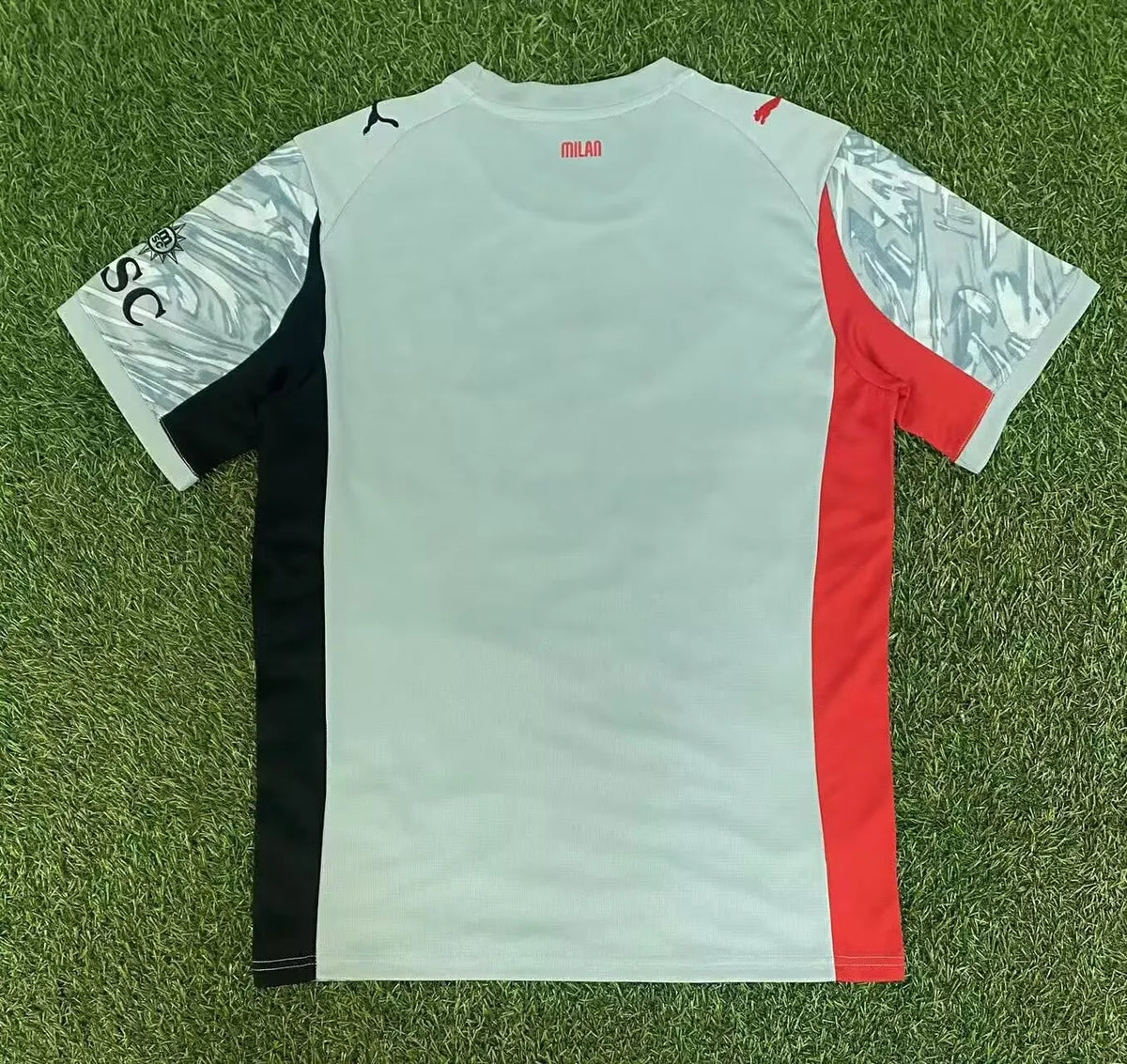 Camisa AC Milan 2025/26 Goleiro - Verde - Versão Torcedor