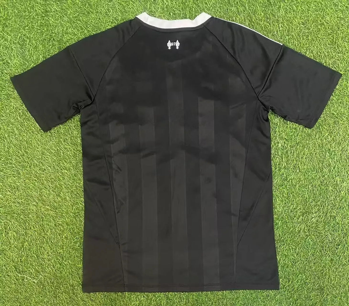 Camisa Liverpool 2025/26 Goleiro - Preto - Versão Torcedor