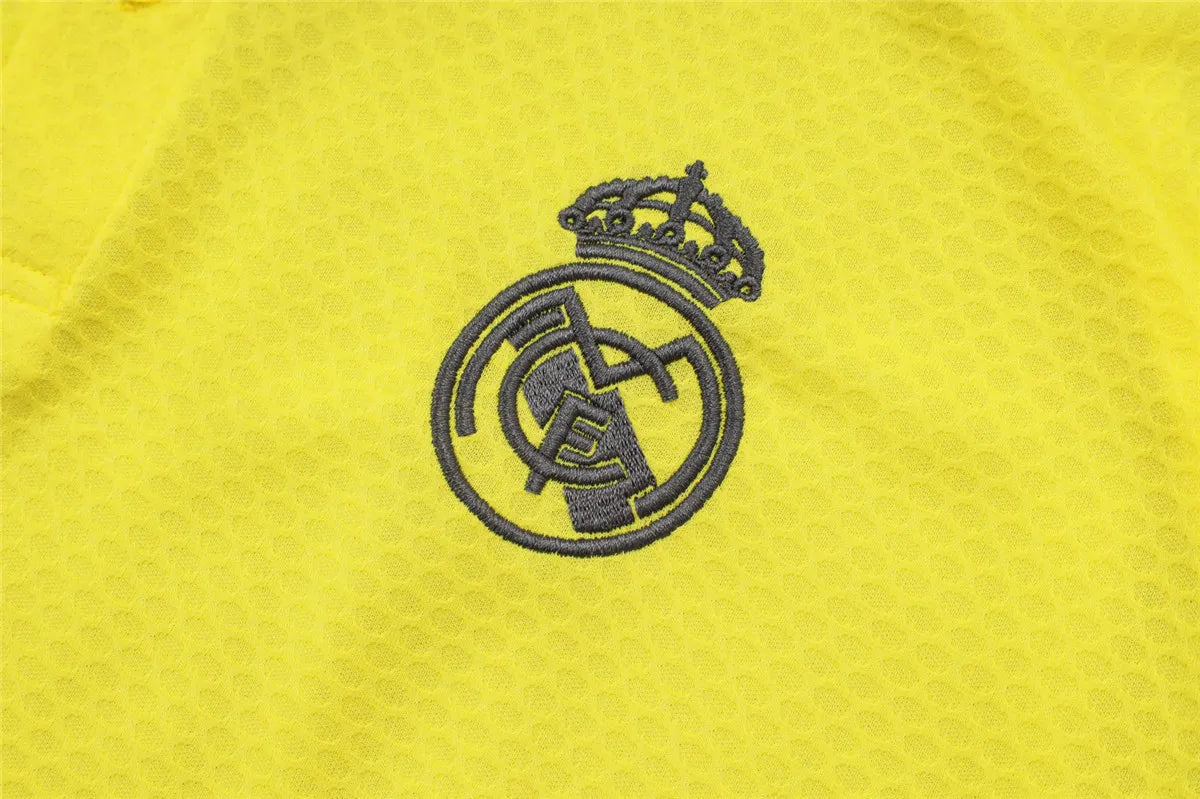 Camisa Real Madrid 2025/26 Edição Polo - Amarelo - Versão Torcedor