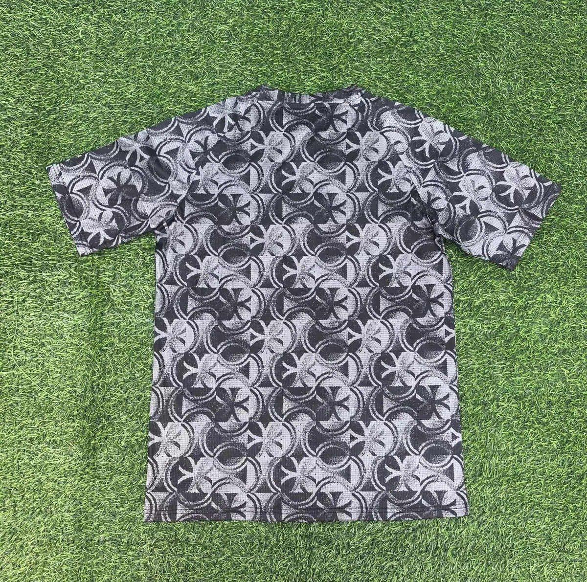 Camisa Manchester City 2025/26 Edição Treino Cinza / Preto - Versão Torcedor